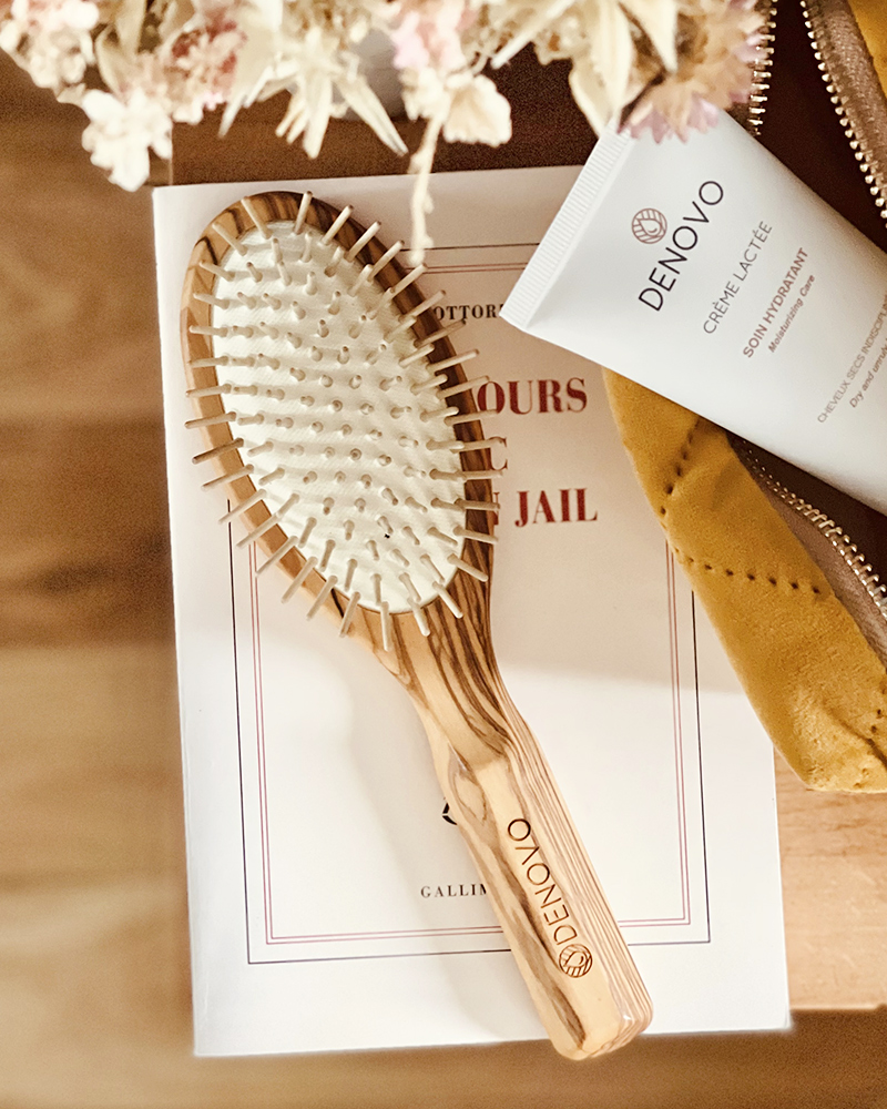 Brosse à cheveux en bois Denovo