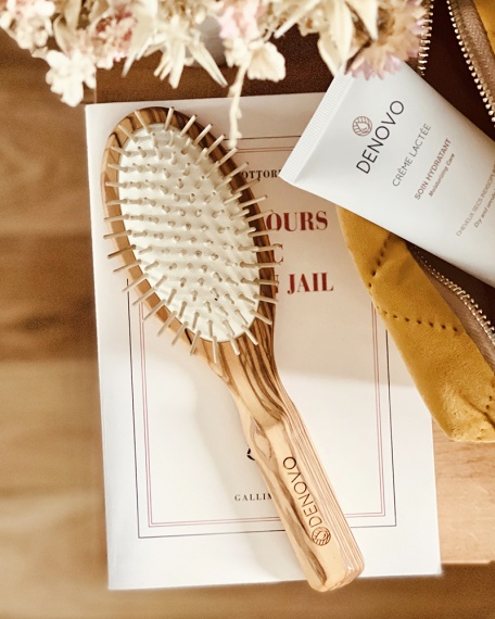 Brosse à cheveux en bois Denovo
